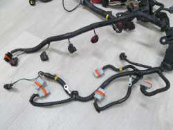 VOLVO V50 C70 2.4 B WIAZKA INSTALACJA SILNIKA 30668059