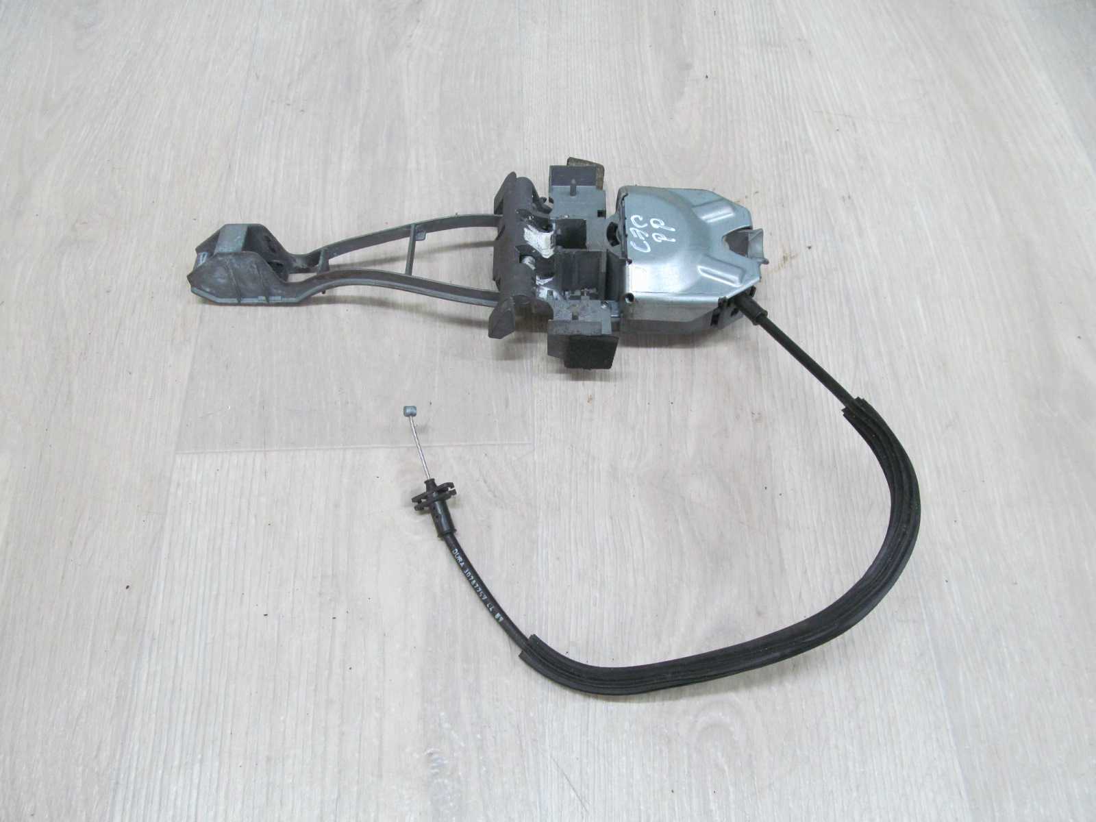 VOLVO C70 06-13 KORPUS KLAMKI ZEWNETRZNEJ PRAWEJ