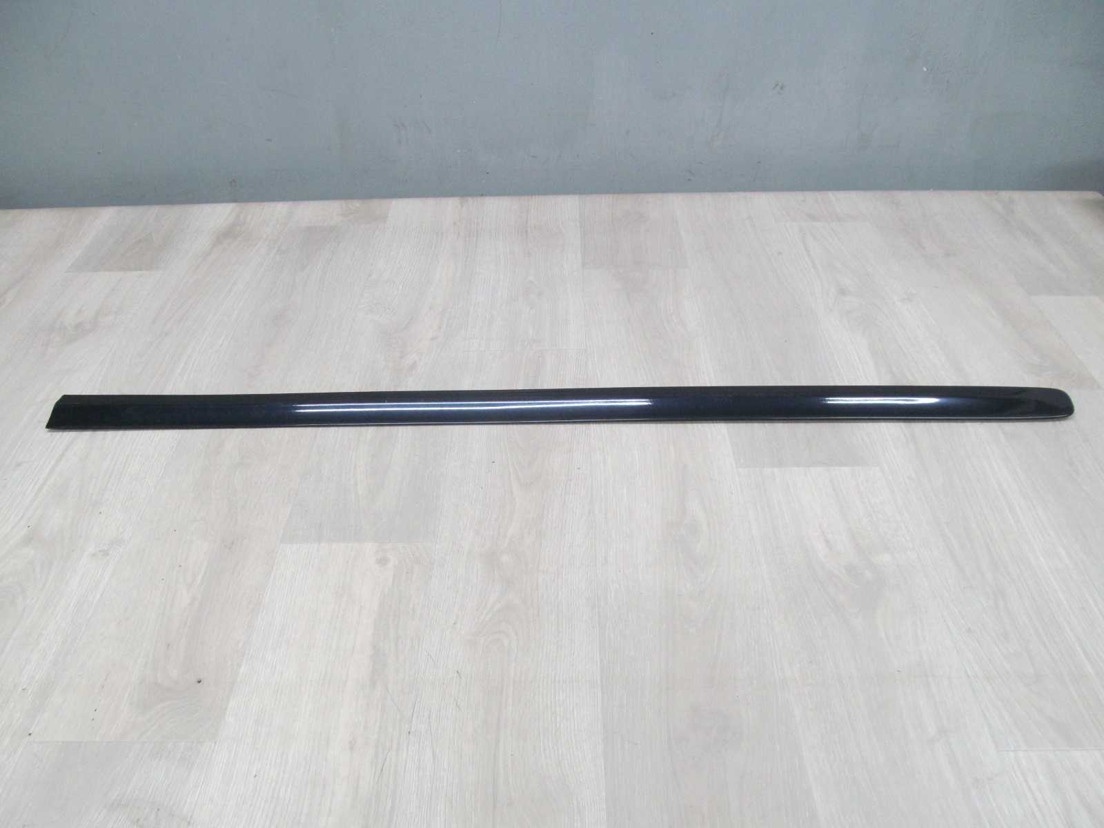 VOLVO C70 06-13 LISTWA DRZWI LEWA 09466448 467-26