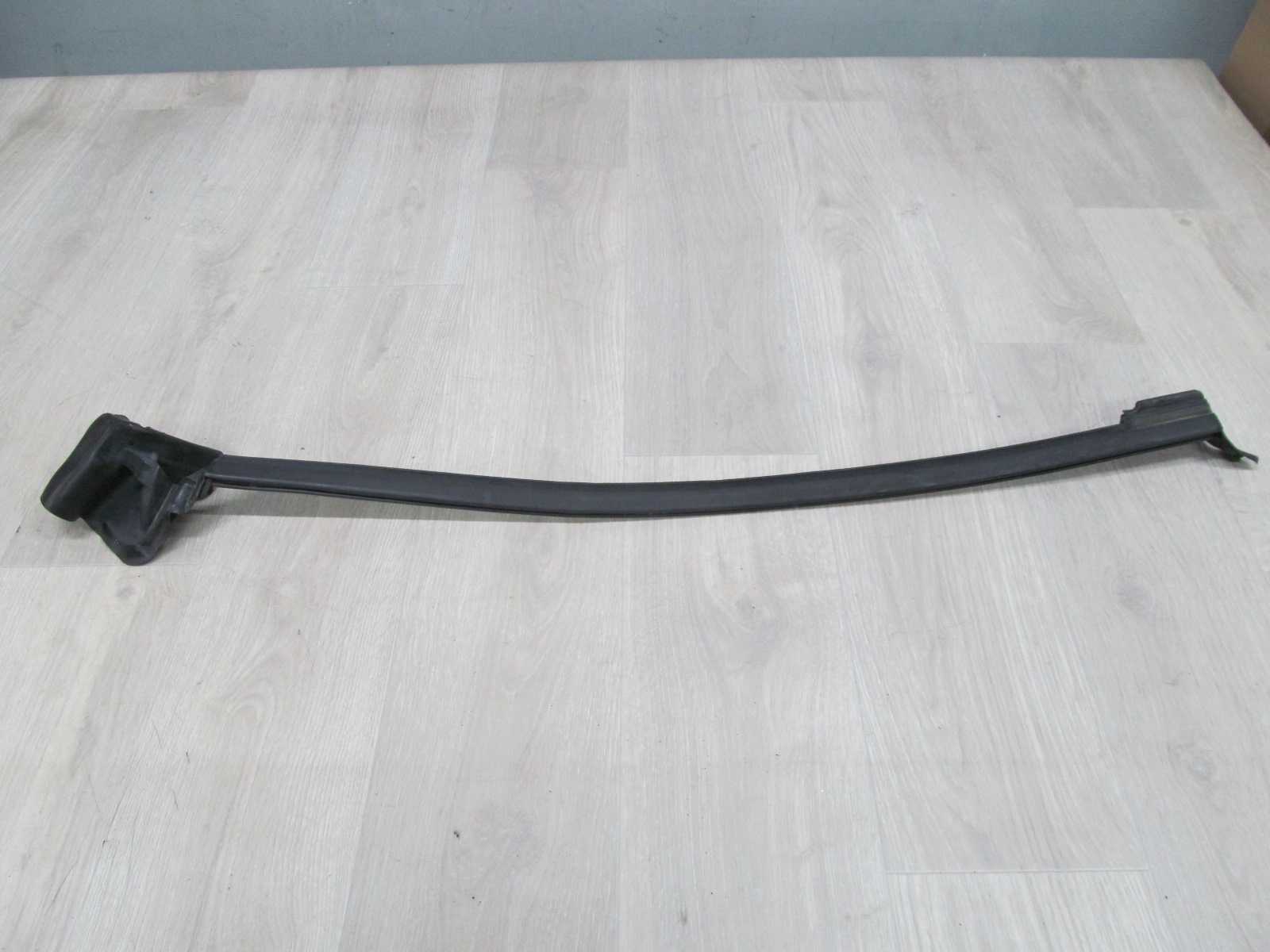 VOLVO C70 06-13 USZCZELKA LISTWA SZYBY TYL LEWY