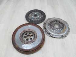 CITROEN PEUGEOT VOLVO 1.6 HDI SPRZEGLO KOLO DWUMASOWE 9647933380