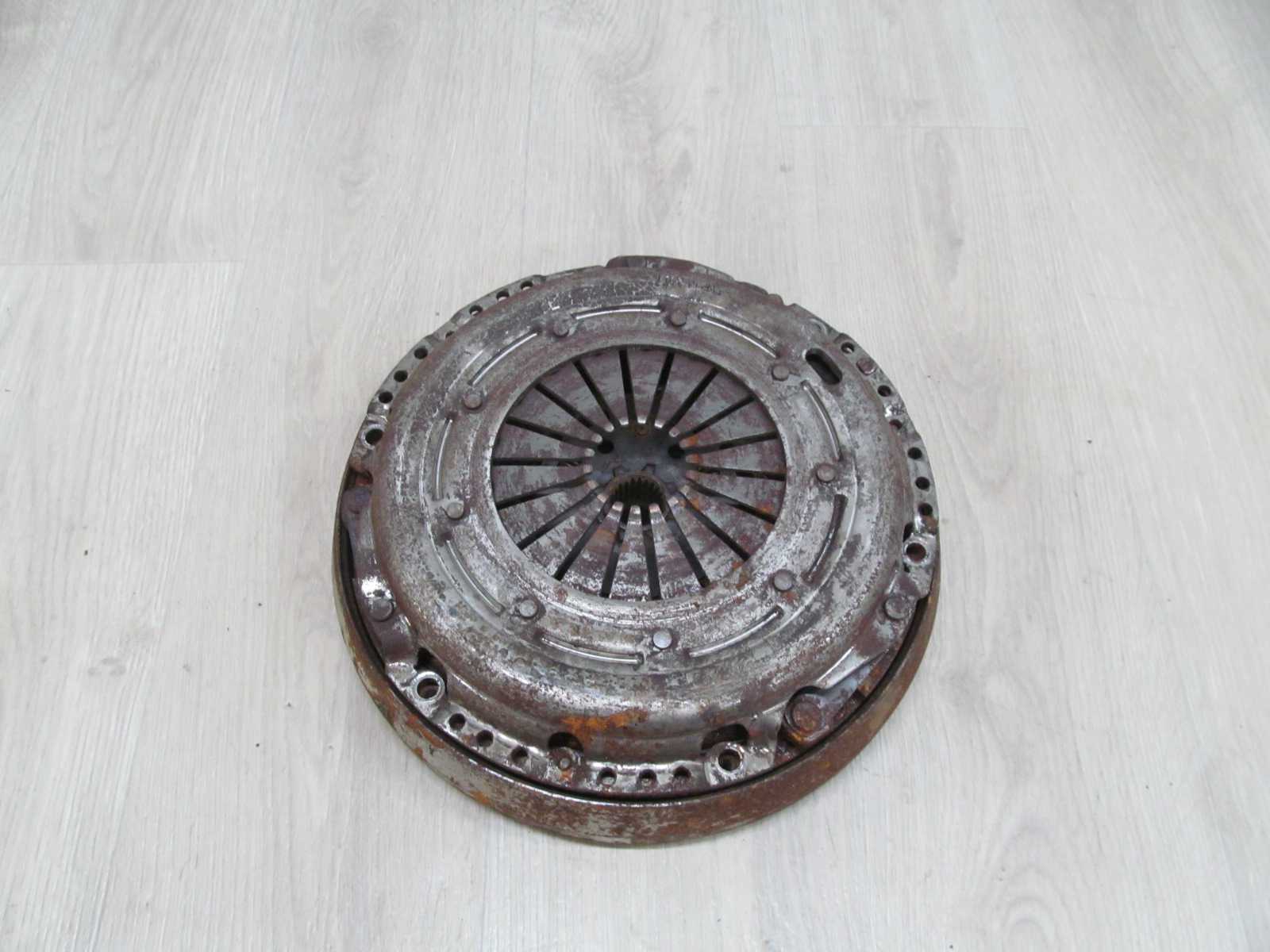 CITROEN PEUGEOT VOLVO 1.6 HDI SPRZEGLO KOLO DWUMASOWE 9647933380 3M51-7563-CF