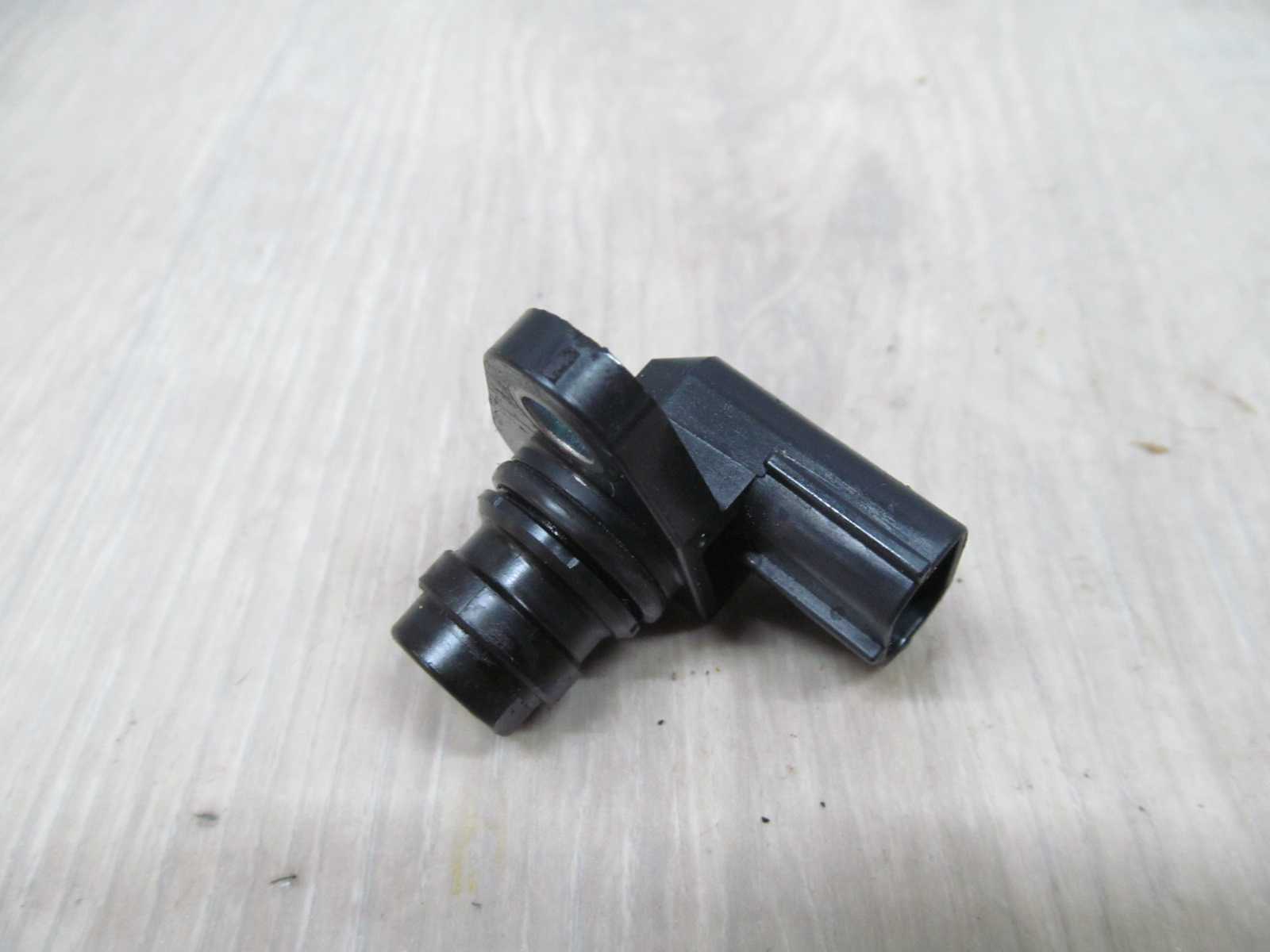 VOLVO S40 V50 C70 2.4 2.5 T5 CZUJNIK POLOZENIA WALKA ROZRZADU 8658495