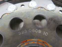VOLVO C30 V50 S60 V70 S80 2.4 20V 2.5 T5 SPRZEGLO KOLO DWUMASOWE 323060910 123033910