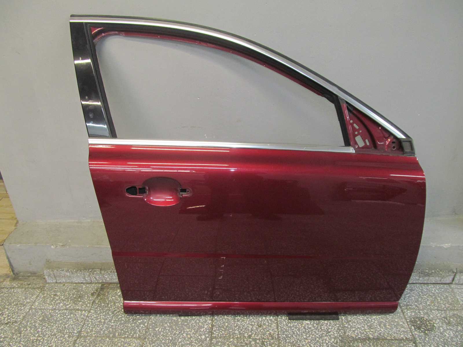 VOLVO S80 II V70 III 06-16 DRZWI PRZOD PRAWE 454