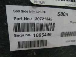 VOLVO S80 II 06-13 TAPICERKA BOCZEK BAGAZNIKA LEWY 30721342