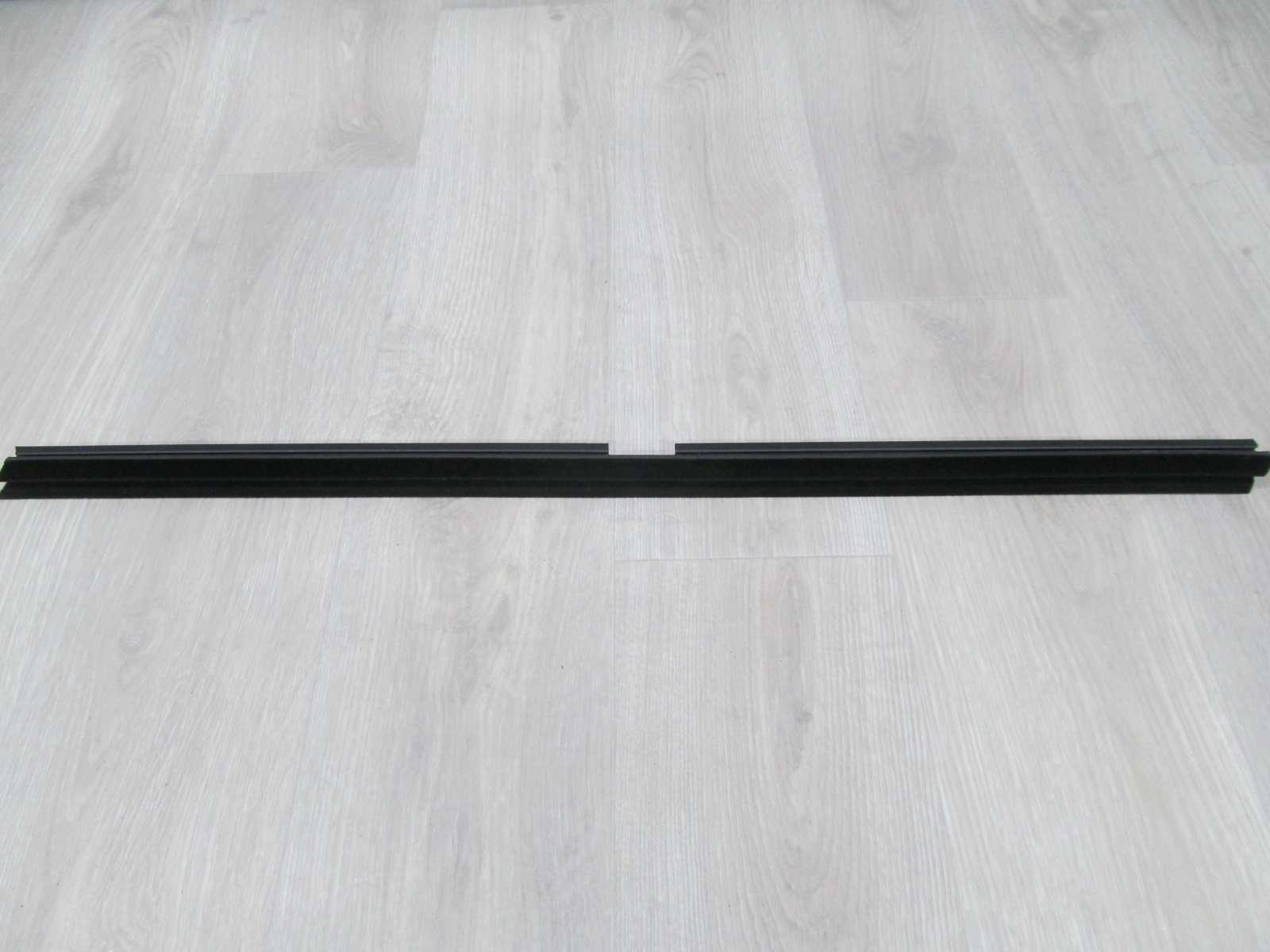 VOLVO S80 II V70 III 06-13 USZCZELKA LISTWA ZGARNIAJACA DRZWI PRZOD LEWA
