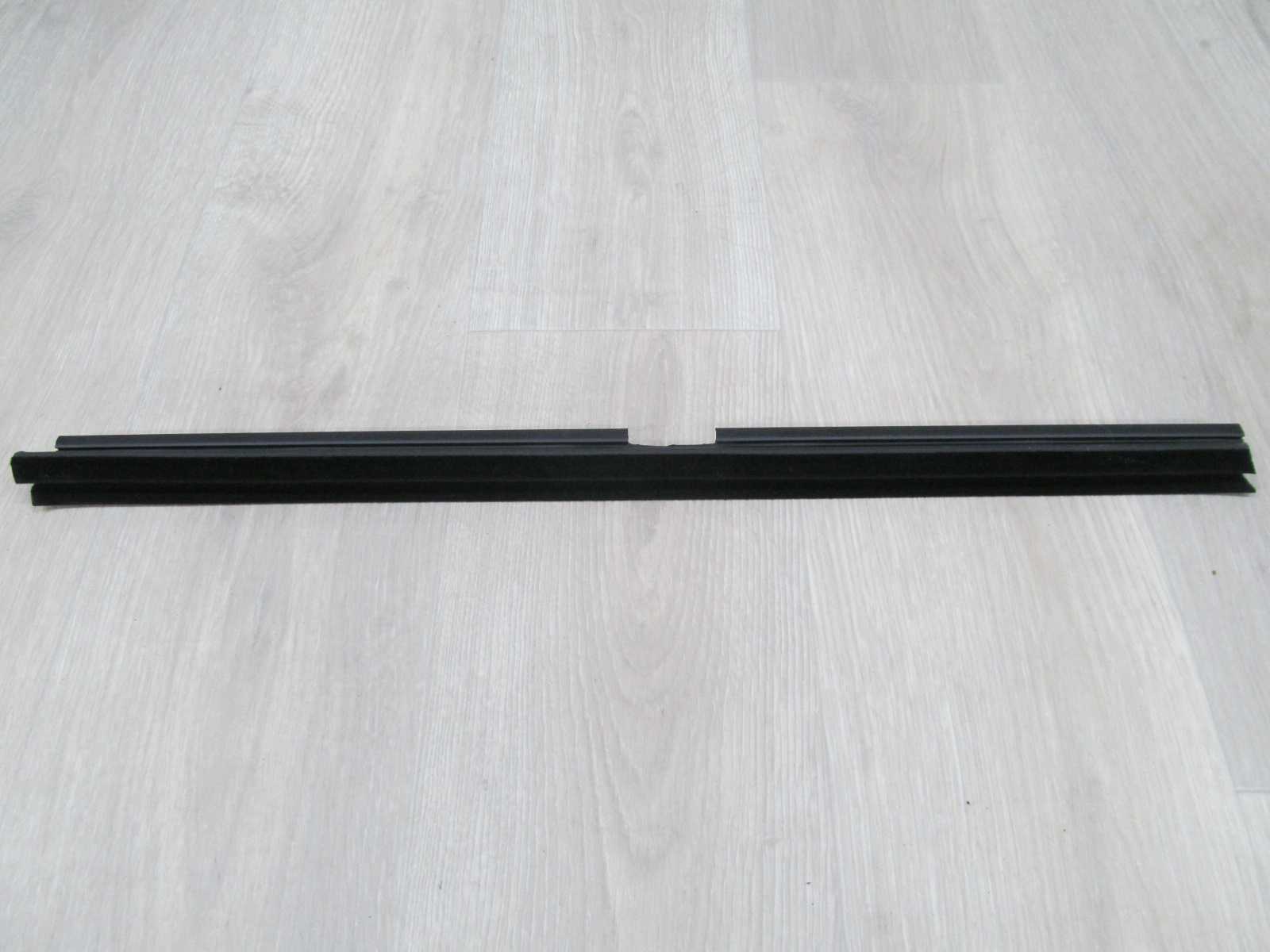 VOLVO S80 II 06-13 USZCZELKA LISTWA ZGARNIAJACA DRZWI TYL LEWY