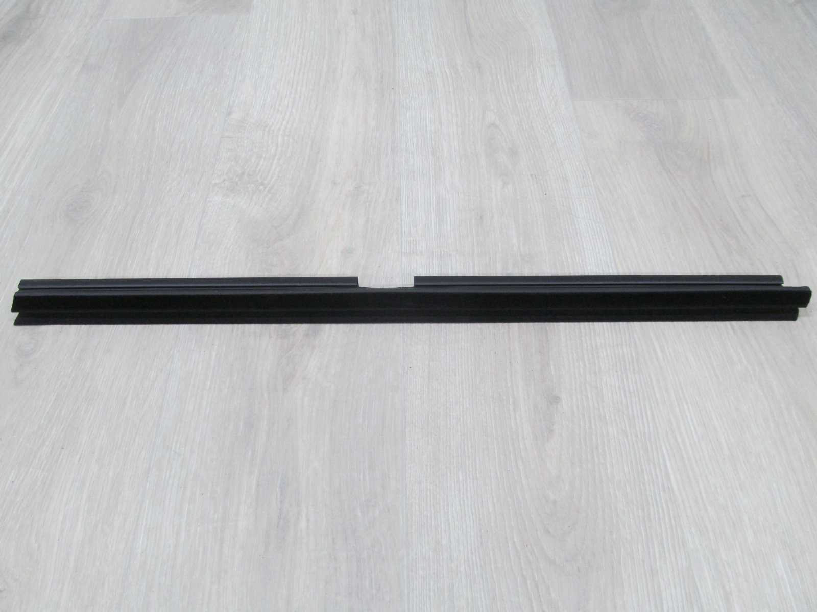 VOLVO S80 II 06-13 USZCZELKA LISTWA ZGARNIAJACA DRZWI TYL PRAWY