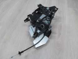 VOLVO S80 II V70 III 06-13 OSLONA MOCOWANIE ZAMKA TYL LEWY 30661074 30784202