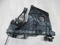 VOLVO S80 II V70 III 06-13 OSLONA MOCOWANIE ZAMKA PRZOD LEWY 30661072 30784202 30784203