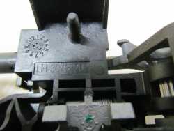 VOLVO S80 II V70 III 06-13 OSLONA MOCOWANIE ZAMKA PRZOD LEWY 30661072 30784202 30784203