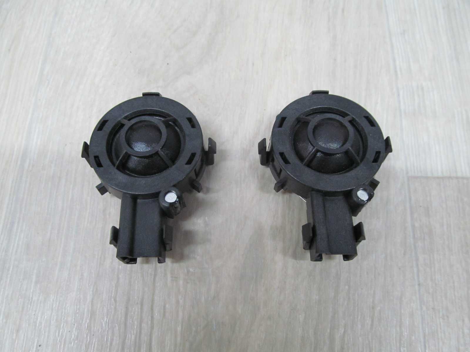 VOLVO S80 II V70 III 06-13 GLOSNIK NISKOTONOWY TYL 31252330