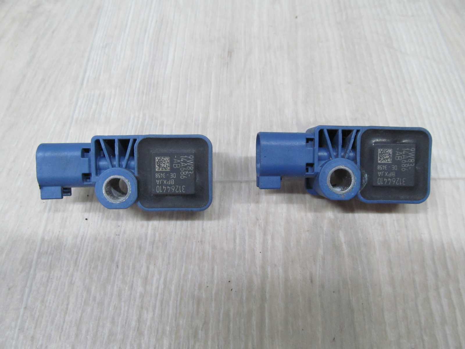 VOLVO C30 S40 S80 II V70 CZUJNIK UDERZENIOWY UDERZENIA 31264410 9W83-14A686-AB