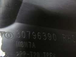 VOLVO S80 II V70 III 06-13 KIEROWNICA POWIETRZA PRAWA 30796390