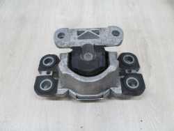 VOLVO S80 II V70 III 06-13 2.4 D5 LAPA PODUSZKA SILNIKA8G9N-7M121-AA-00