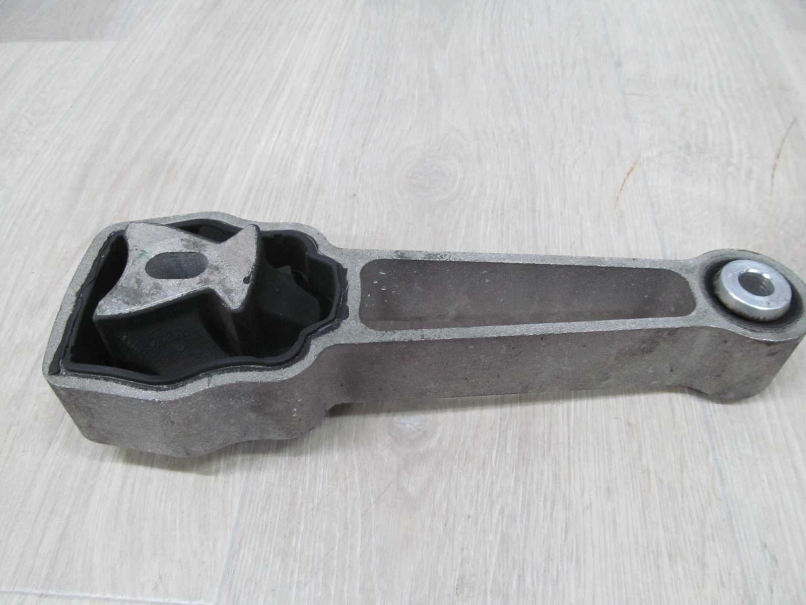 VOLVO S80 II V70 III 06-13 2.4 D5 LAPA PODUSZKA SILNIKA 30680474 6G92-6P082-GC
