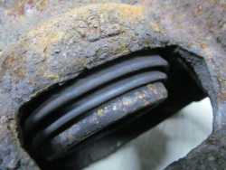 VOLVO S80 II V70 III 06-13 2.4 D5 ZACISK HAMULCOWY PRZOD LEWY
