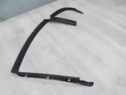 VOLVO S80 II V70 III 06-13 RAMKA OSLONA SZYBY DRZWI TYL LEWY