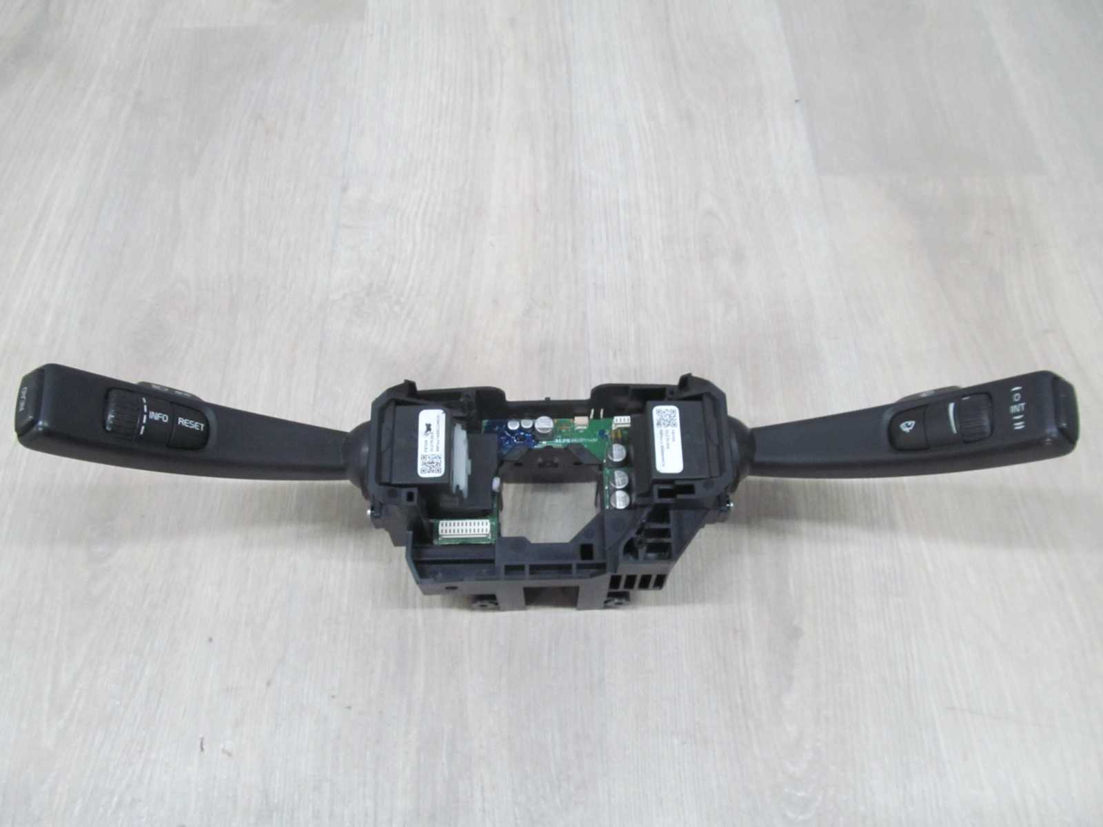 VOLVO S80 II V70 III 06-13 MANETKA PRZELĄCZNIK 31275021 31275353 31275356