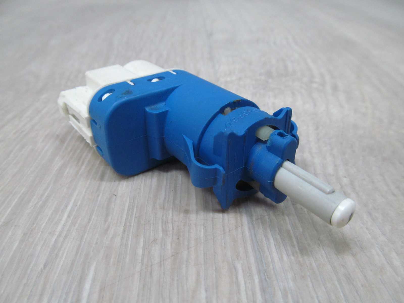 VOLVO S80 II V70 III 06-13 CZUJNIK WLACZNIK STOP 3M5T-9C872-AC