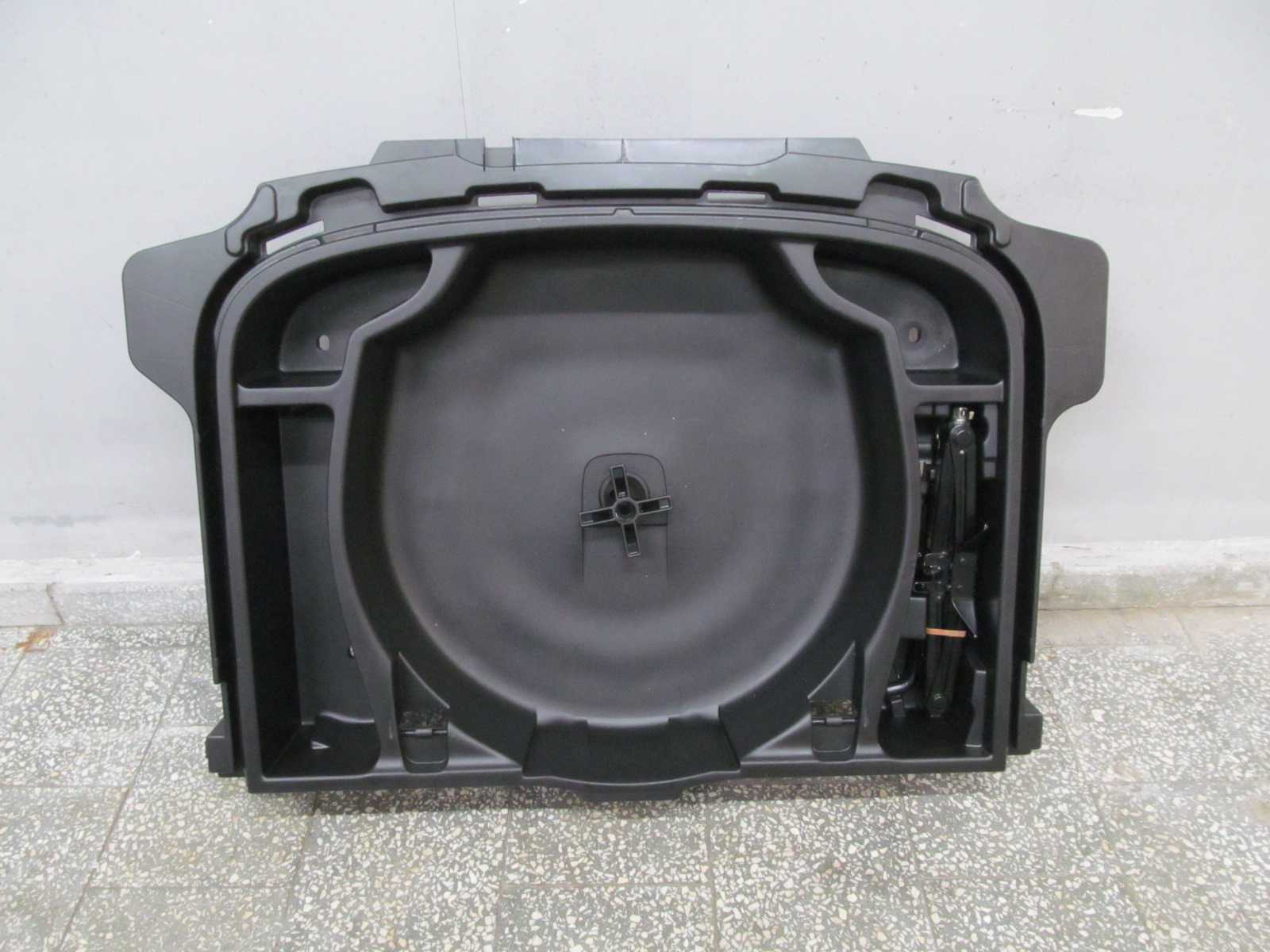 VOLVO C30 WKLAD BAGAZNIKA KOLA ZAPASOWEGO 06-13