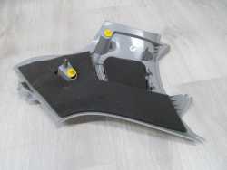 VOLVO C30 POSZYCIE OSLONA SLUPKA TYL PRAWA 06-13