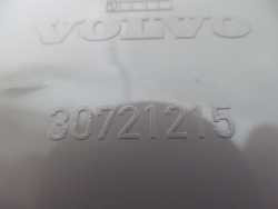 VOLVO C30 OSLONA NAKLADKA PODSUFITKI TYL 30721215 06-13
