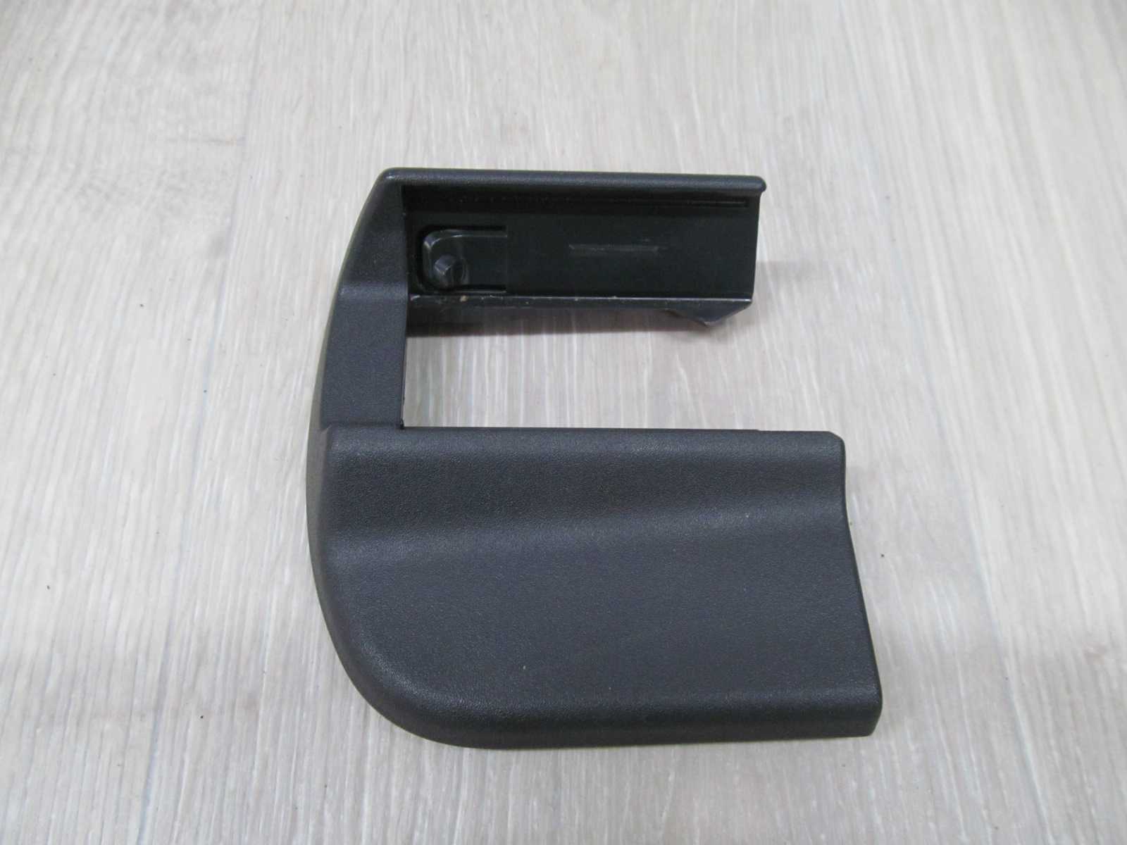 VOLVO C30 S40 V50 OSLONA ZASLEPKA SZYN FOTELA PRAWA 08629853 04-13