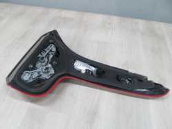 VOLVO C30 06-13 LAMPA TYL LEWA TYLNA EU 27710105