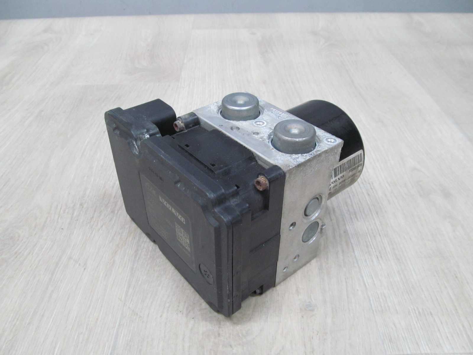 VOLVO S80 II V70 III 06-13 POMPA ABS 30681619 8G9N-2C405-AC