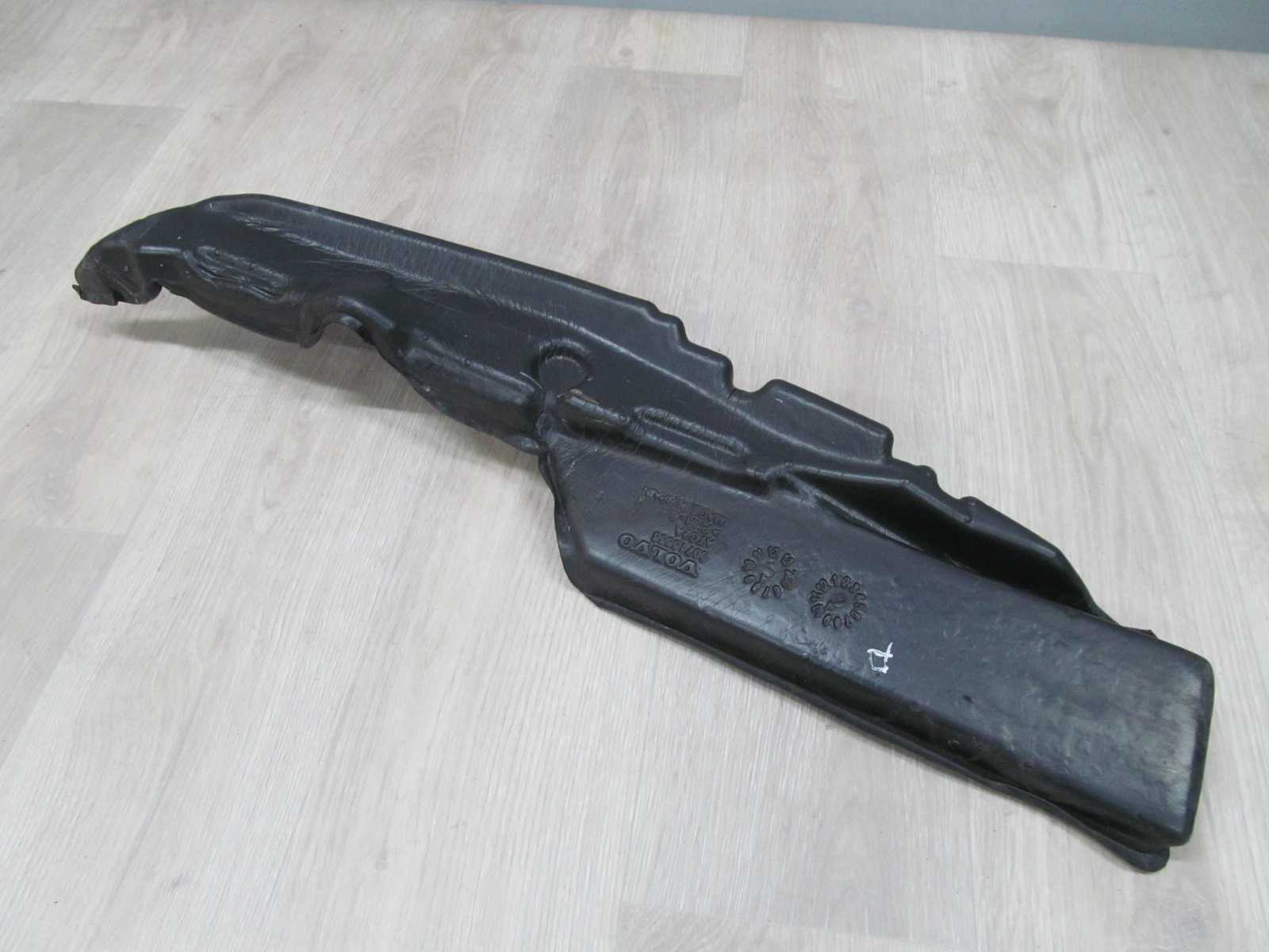 VOLVO C30 06-13 OSLONA WYGLUSZENIE PIANKA BLOTNIKA PRAWY 30715655