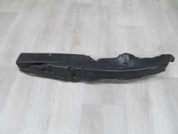 VOLVO C30 06-13 OSLONA WYGLUSZENIE PIANKA BLOTNIKA PRAWY 30715655