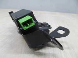VOLVO C30 06-13 ZAMEK KLAPY BAGAZNIKA TYL 30784739 30699960