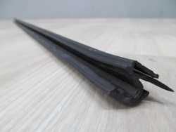 VOLVO C30 06-13 LISTWA ZGARNIAJACA USZCZELKA DRZWI LEWA
