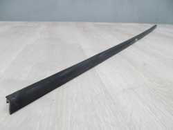 VOLVO C30 06-13 LISTWA ZGARNIAJACA USZCZELKA DRZWI LEWA ZEW