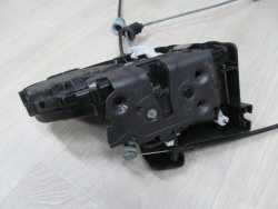 VOLVO C30 06-13 ZAMEK DRZWI PRAWY 30799301