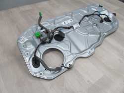 VOLVO C30 06-13 MECHANIZM PODNOSNIK SZYBY PRAWY 8679979