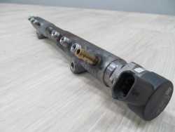 VOLVO S80 II V70 III 2.4 D5 06-13 LISTWA WTRYSKOWA CZUJNIK 31259011 0445215023