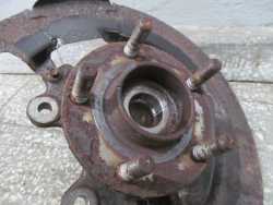 VOLVO C30 S40 V50 1.6 2.0 D 04-13 PIASTA ZWROTNICA PRZOD LEWA 3M51-3K171