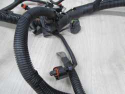 VOLVO S80 V70 XC 2.4 D5 WIAZKA INSTALACJA SILNIKA 30782413
