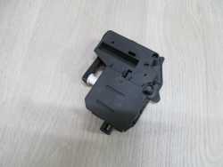 VOLVO C30 06-13 SILOWNIK KLAPKI WLEWU PALIWA 30716522