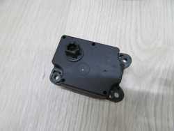 VOLVO C30 C70 S40 V50 SILNICZEK STEROWANIA NAGRZEWNICY 4N5H-19E616-AD