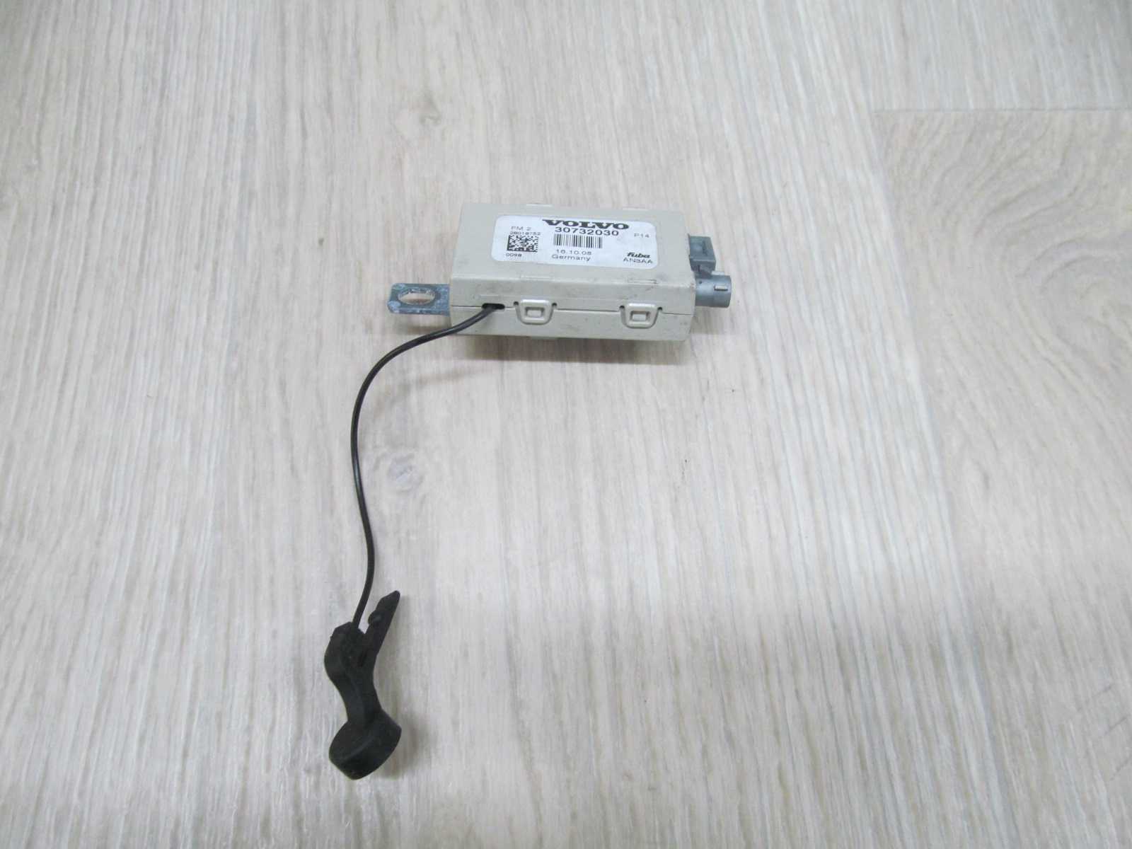 VOLVO C30 S40 V50 04-13 MODUL WZMACNIACZ ANTENY 30732030