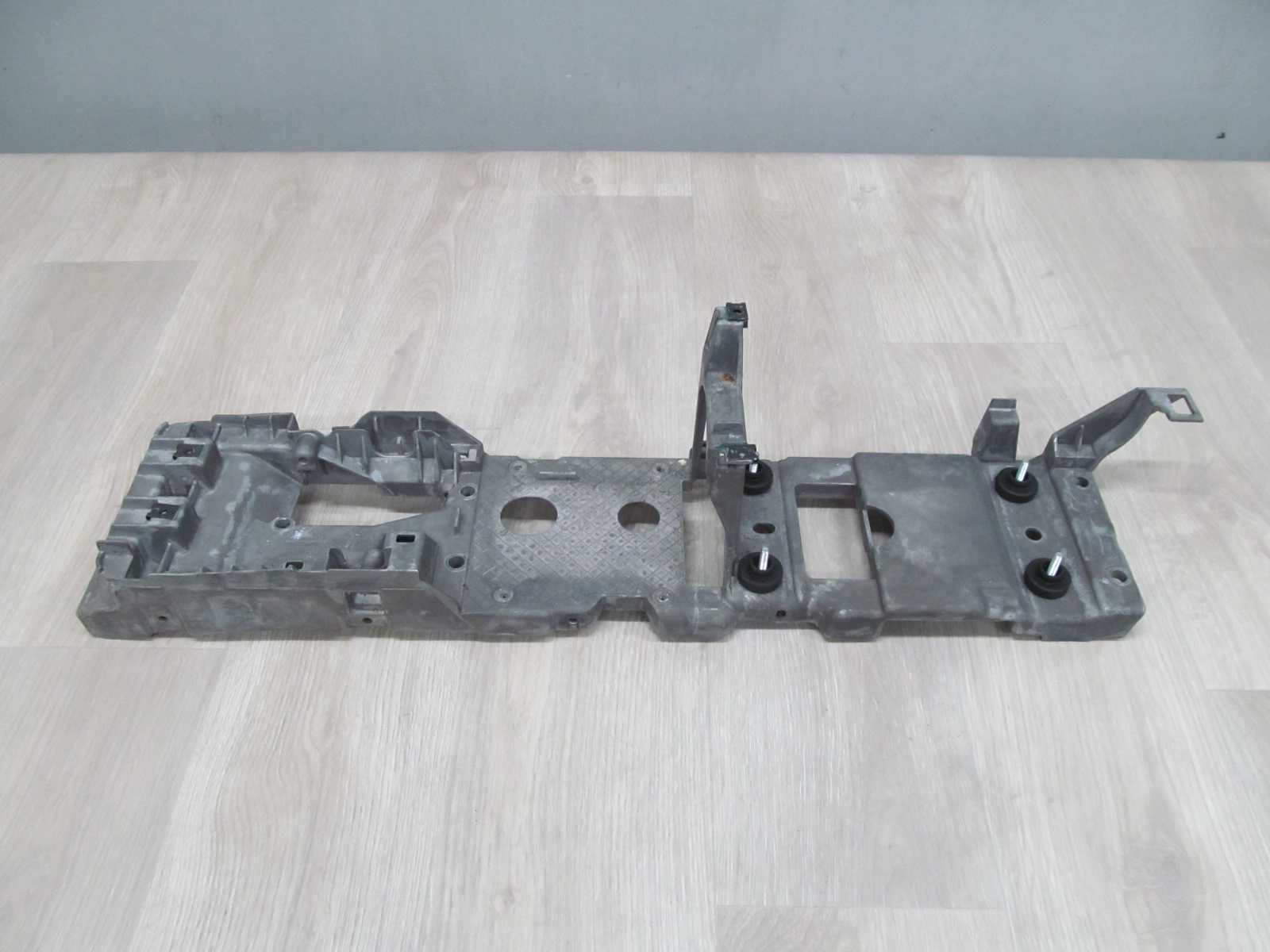VOLVO C30 06-13 PODSTAWA MOCOWANIE TUNELU RECZNEGO 8648590
