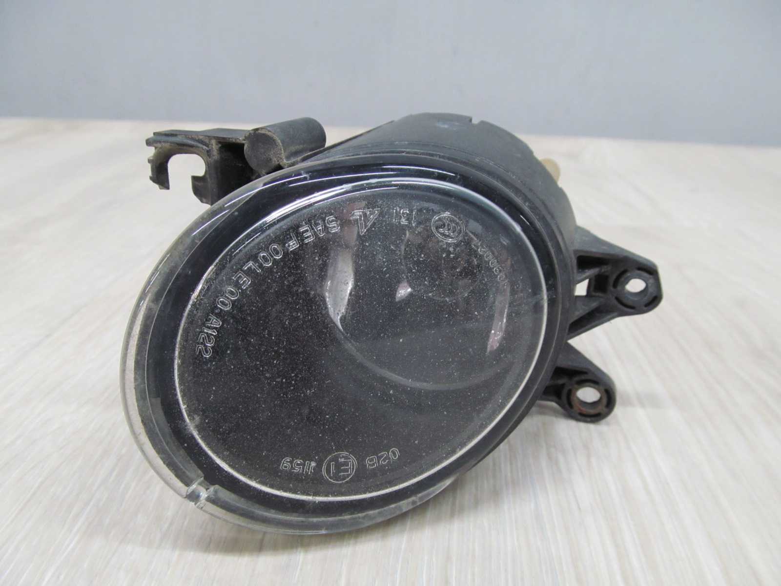 VOLVO C30 06-10 HALOGEN PRAWY 31213176