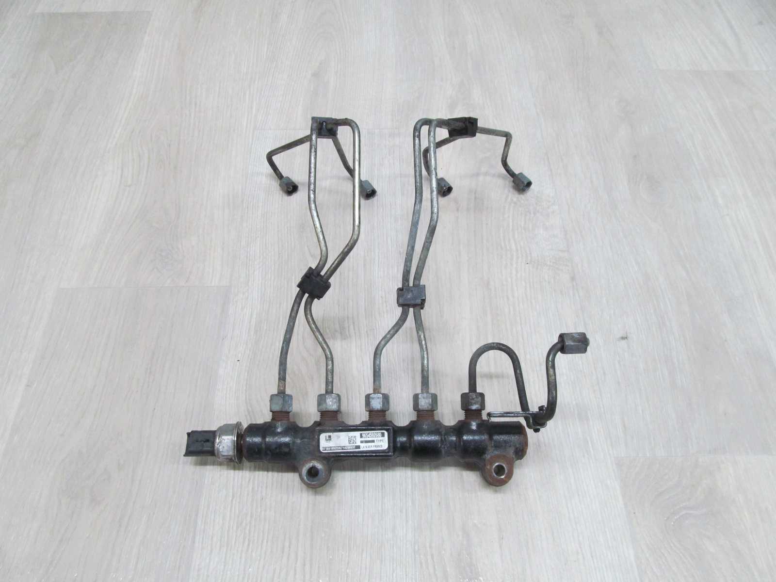 VOLVO C30 S40 V50 1.6 D LISTWA WTRYSKOWA PALIWA CZUJNIK 9654592680 9658227880