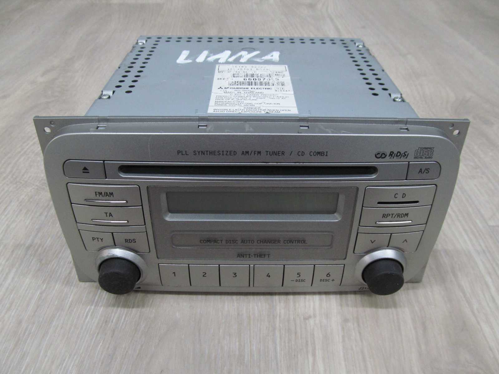 SUZUKI LIANA RADIO RADIOODTWARZACZ CD 01-10