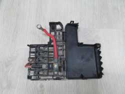 OPEL CORSA D 06-14 SKRZYNKA BEZPIECZNIKOW 1718434-1 AKUMULATORA