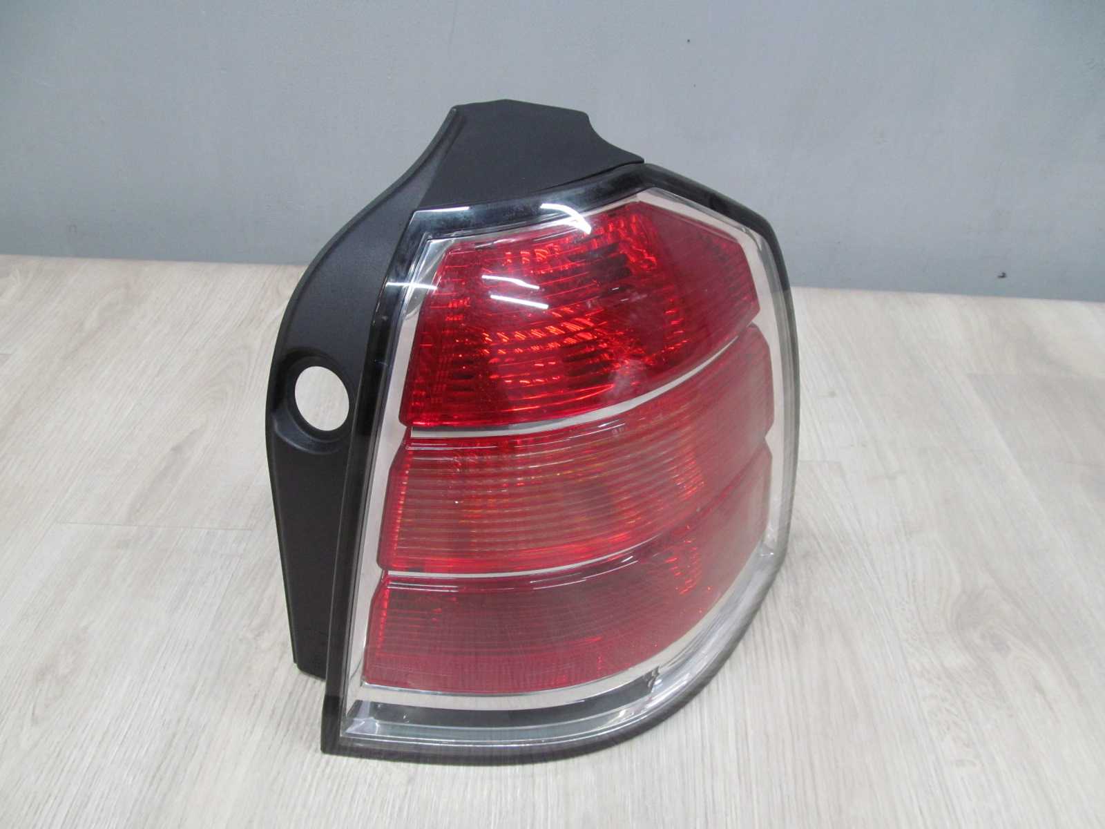 OPEL ZAFIRA B 04-08 LAMPA TYL PRAWA 24451843R 93190793